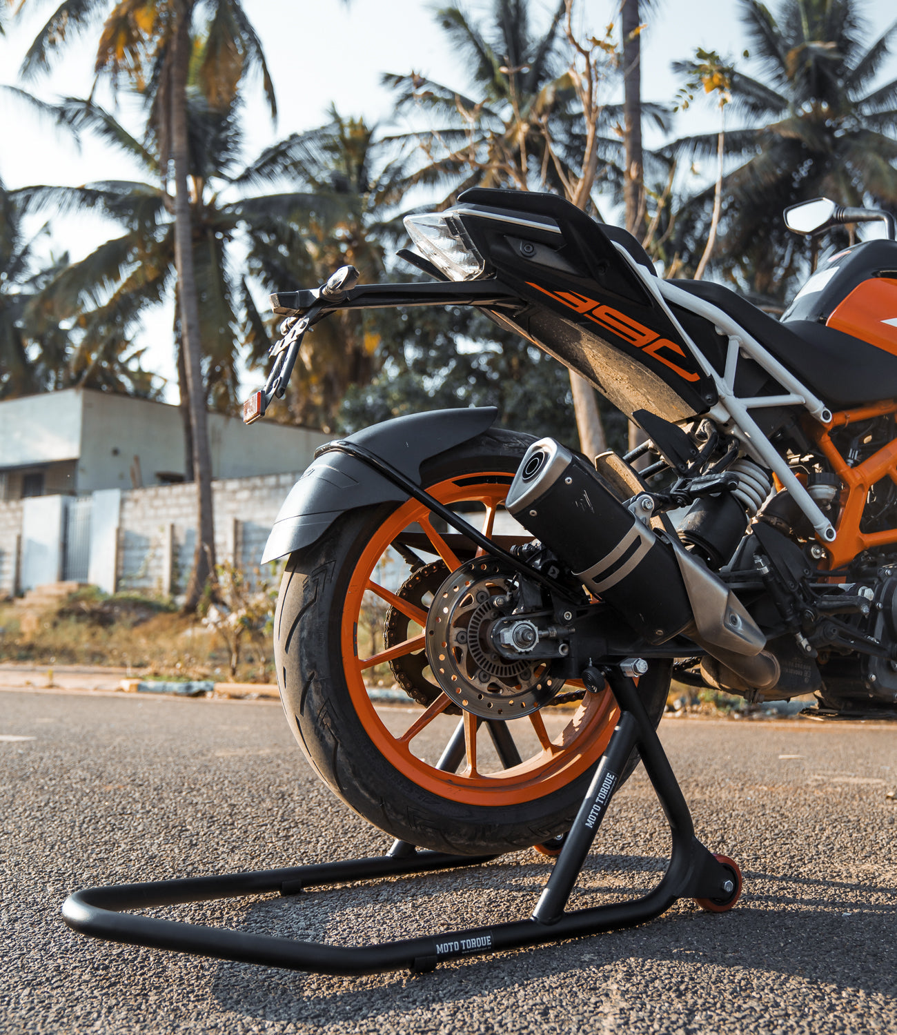 PADDOCK STAND - BLACK-MOTO TORQUE